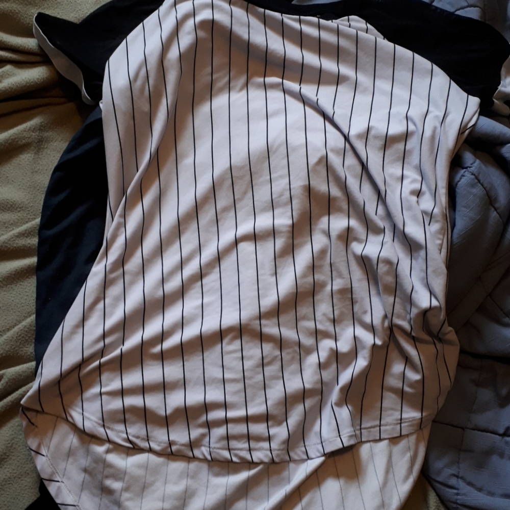 A short sleave shirt